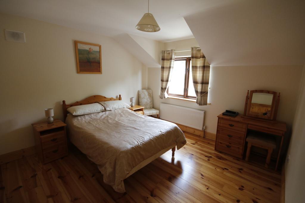 Macreddin Rock Bed & Breakfast Aughrim Eksteriør billede
